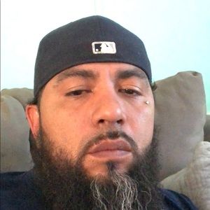 Meet your Posher, Victor